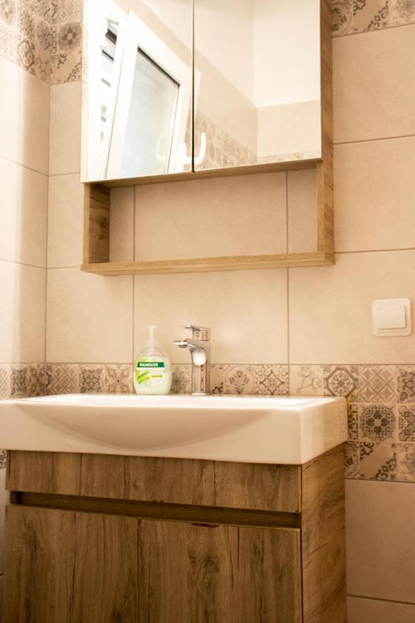 Cozy Loft Κypseli With A Yard Appartement Athene Buitenkant foto